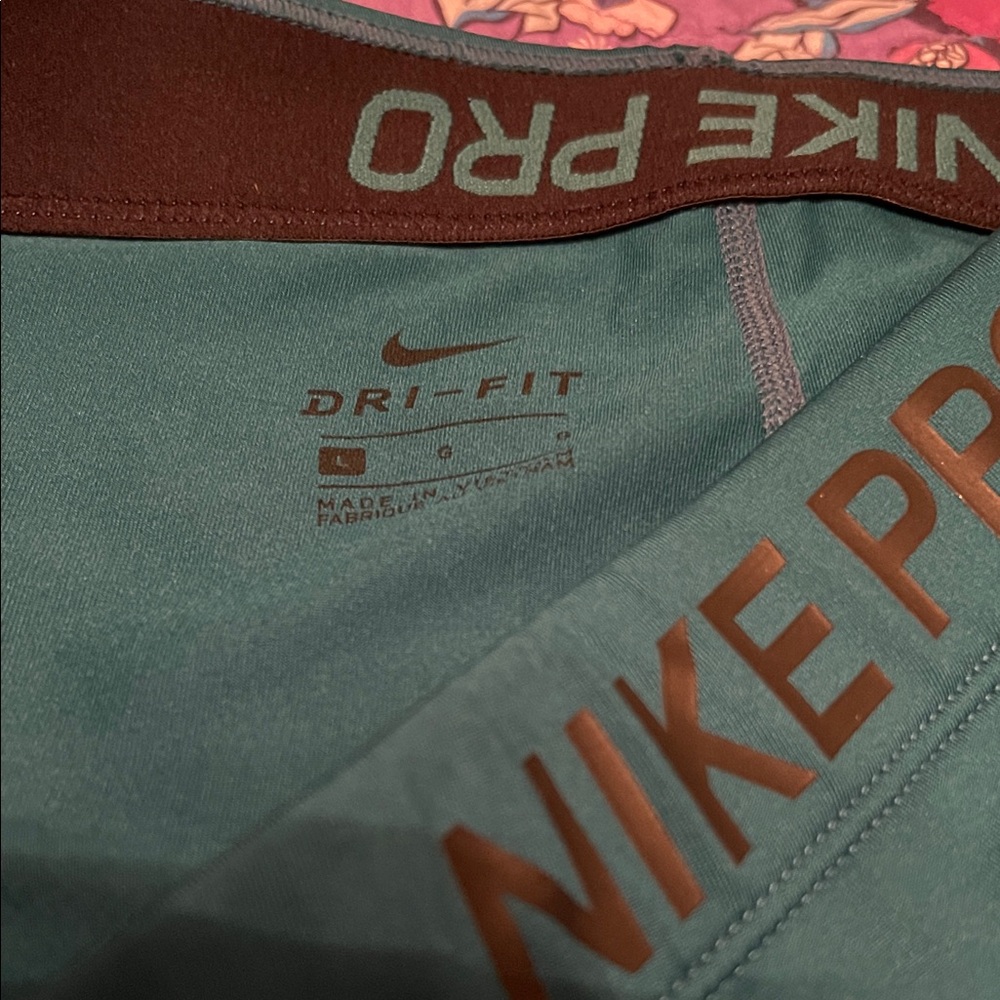 Teal Women’s Nike Pro Shorts - Picture 4 of 5